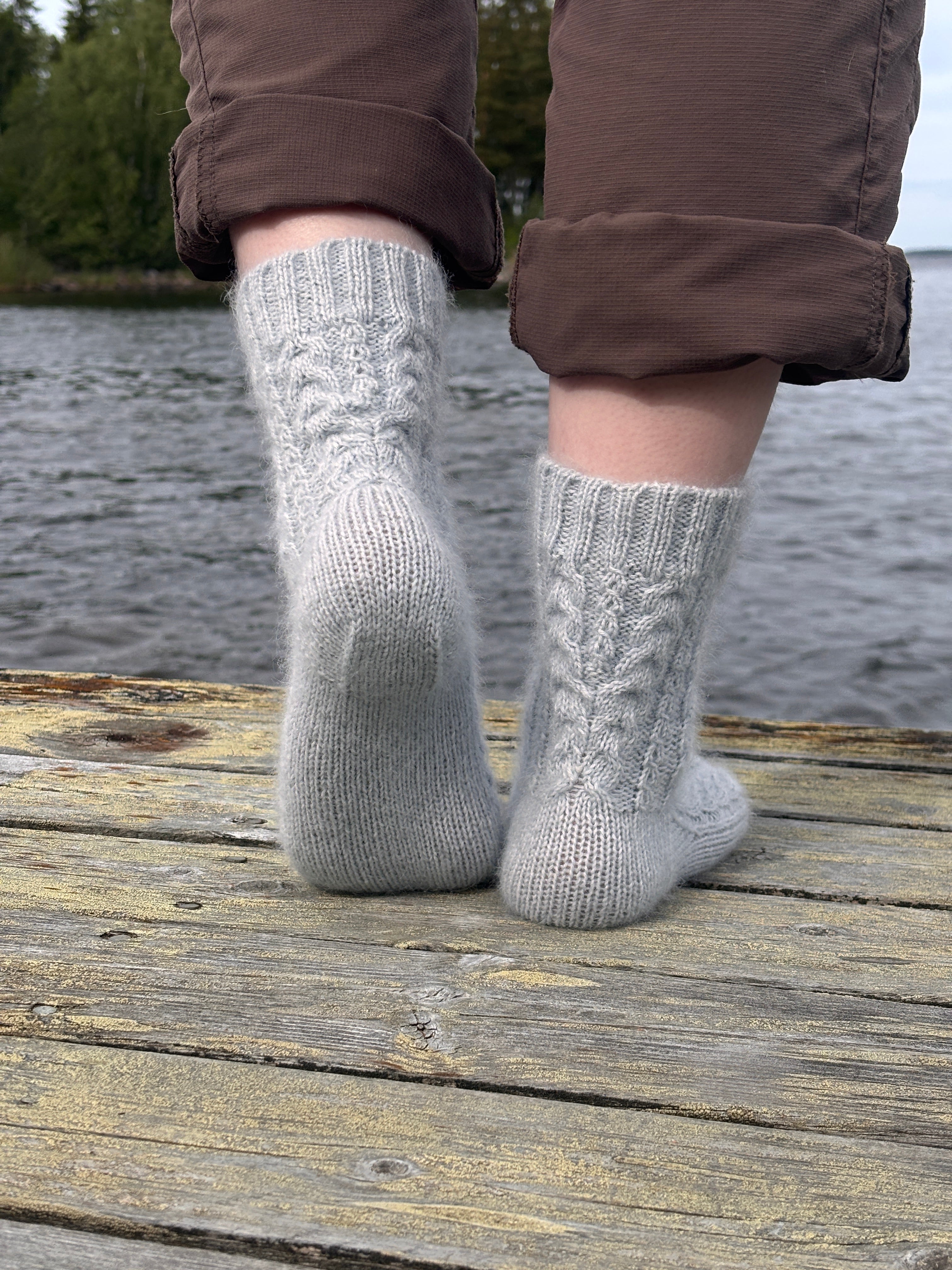 Mountain stream socks PATTERN