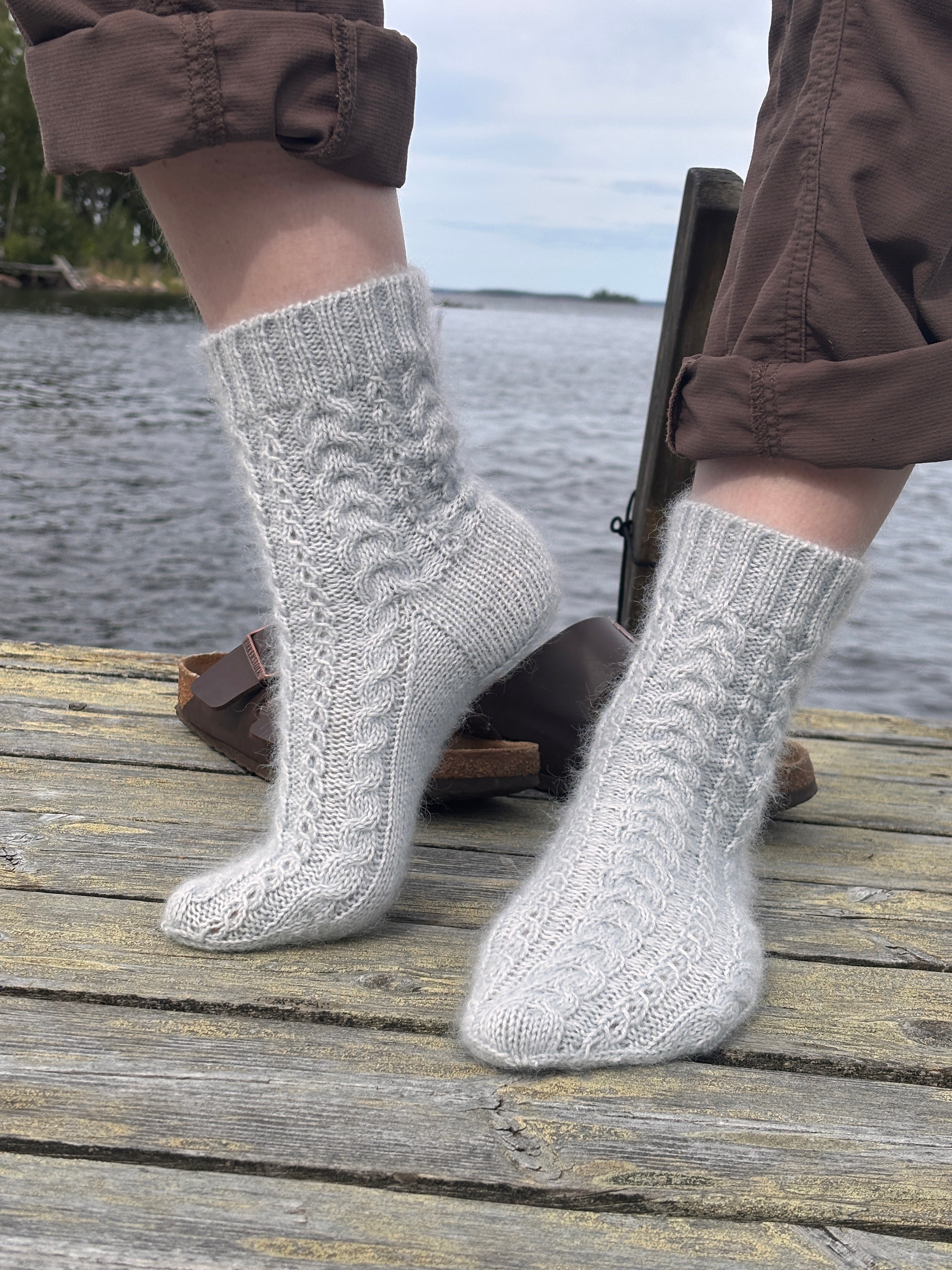Mountain stream socks PATTERN